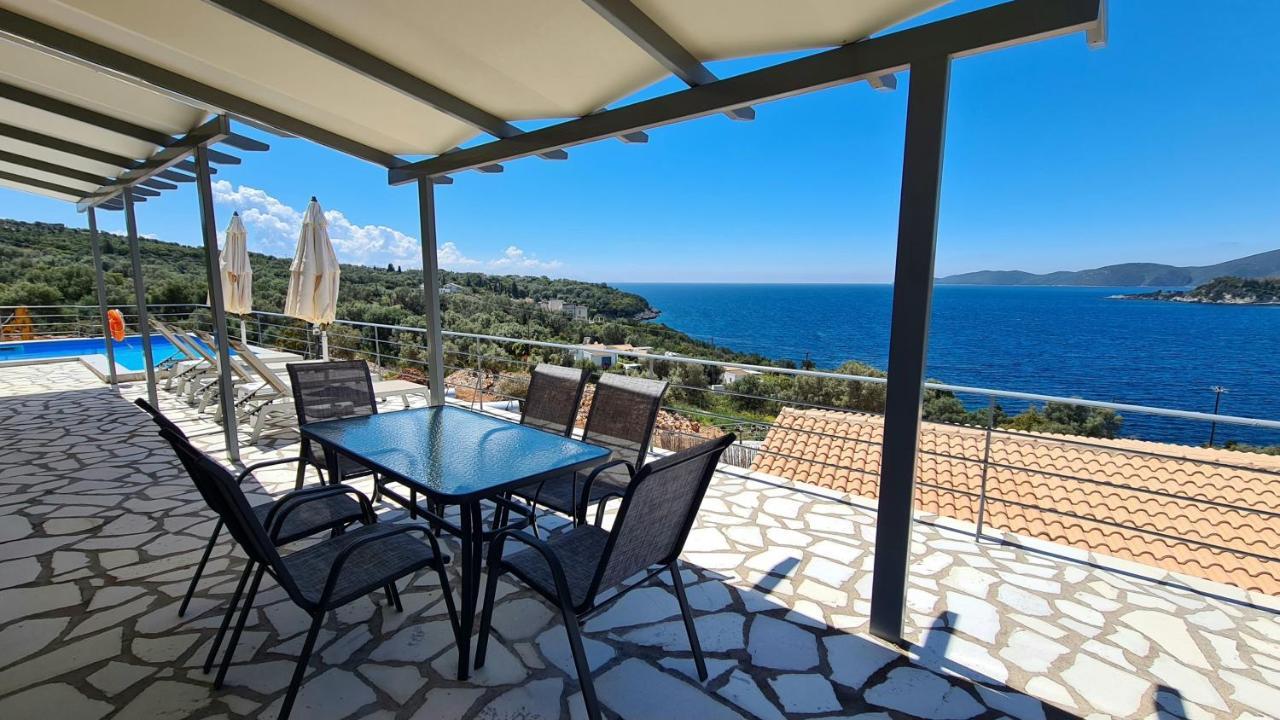 Amousso Bay Villas Marantochori Exterior photo